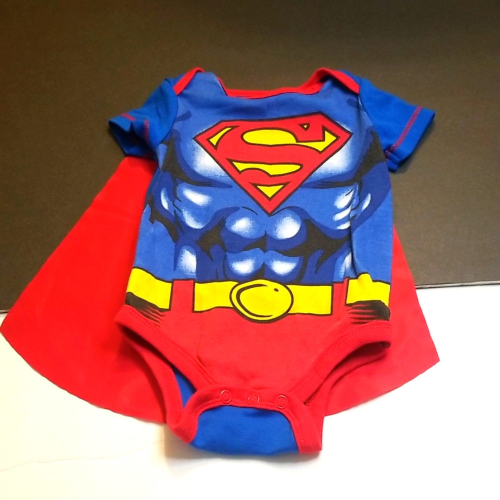 Superman onesie with Cape - 0-3m